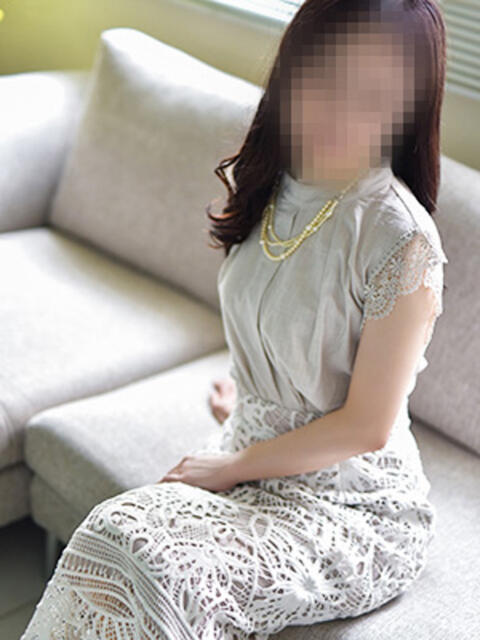 宮島(みやじま) 人妻出逢い会 百合の園 山の手本店（人妻系デリヘル）