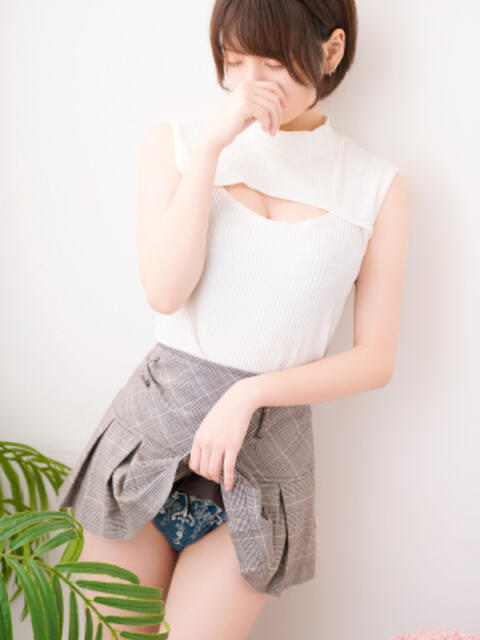 なな 横浜HANDS（ハンズ）（ユメオト）（待ち合わせ型オナクラ＆手コキ専門店）