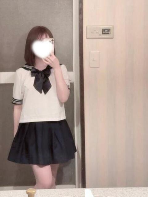 ドM超SSS級JDひろかちゃん ロイヤル　アテンダー（デリヘル）