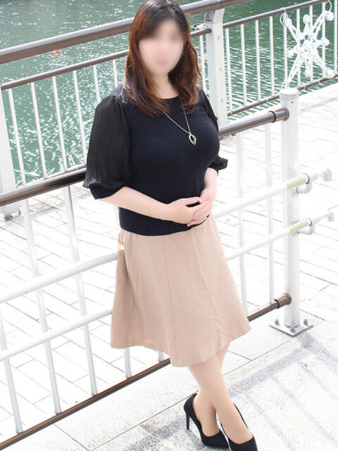 りの 奥鉄オクテツ大阪（駅待ち合わせ型人妻デリヘル）
