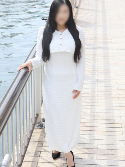 みゆな 奥鉄オクテツ大阪（駅待ち合わせ型人妻デリヘル）