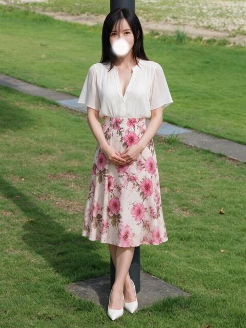 あき 大人の誘惑~色気を求めた女たち~(人妻デリヘル)