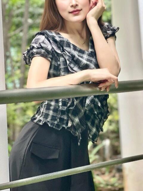 千葉あいか 月の真珠-新宿-（デリヘル（人妻若妻専門店））