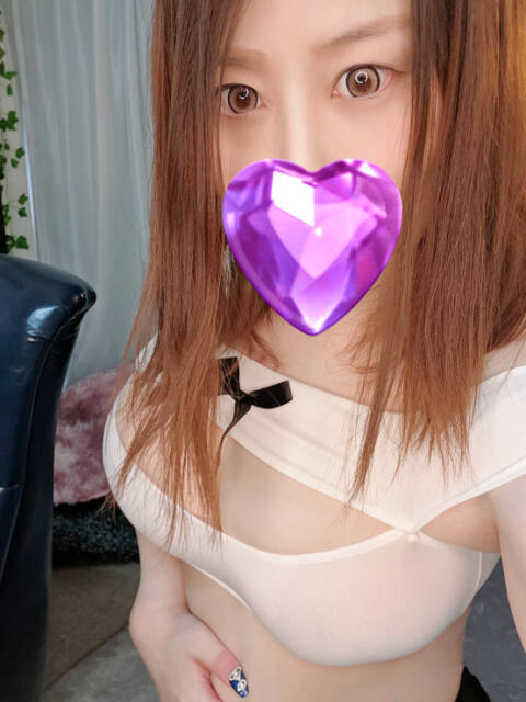 夜凛すみれ 池袋3P複数プレイ専門店 ハーレム(ホテヘル&デリヘル)