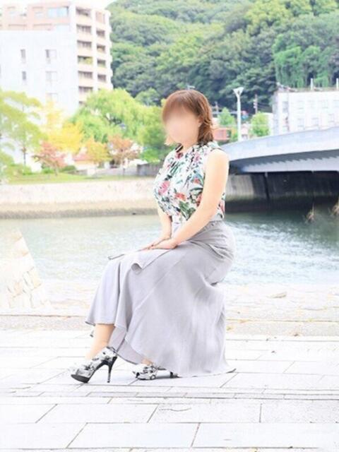 佐野涼子 こあくまな人妻・熟女たち岡山店（KOAKUMAグループ）（人妻・熟女デリヘル）