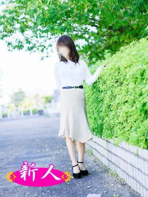 秋元詩織 こあくまな人妻・熟女たち岡山店（KOAKUMAグループ）（人妻・熟女デリヘル）