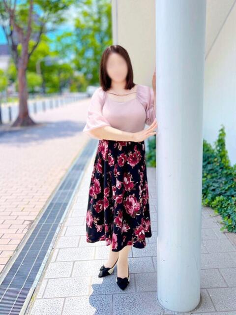 上野 りり こあくまな人妻・熟女たち岡山店(KOAKUMAグループ)(人妻・熟女デリヘル)