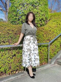 平野華 こあくまな人妻・熟女たち岡山店（KOAKUMAグループ）（岡山/デリヘル）
