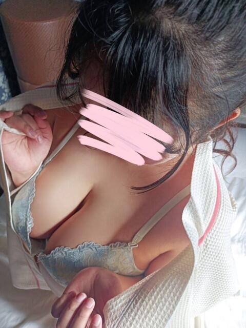 すず☆風俗初挑戦の可愛いパイパン PREMIUM萌え可愛いチョコレート～全てのステージで感動の体験を～（デリヘル）