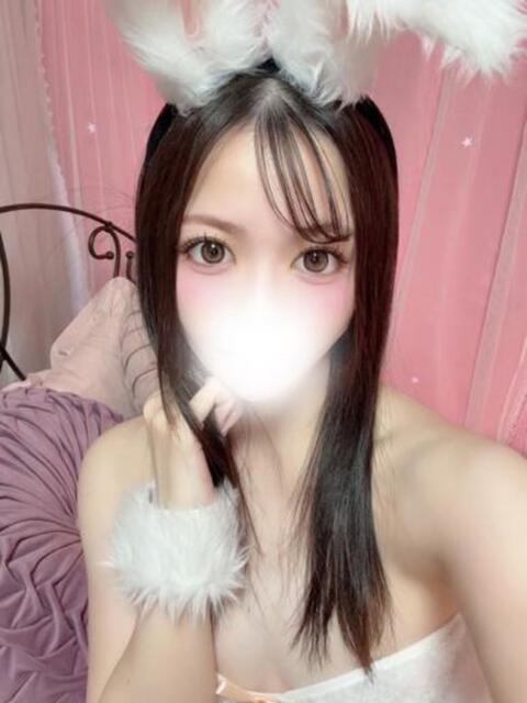 低身長北国美少女みなみちゃん ロイヤル　アテンダー（デリヘル）