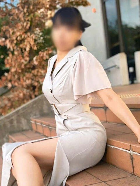 富井-とみい- ただ離婚してないだけ（人妻デリヘル）