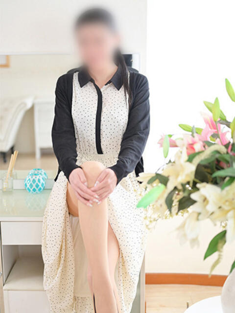 かずは 奥様の実話 谷九店（人妻ホテヘル）