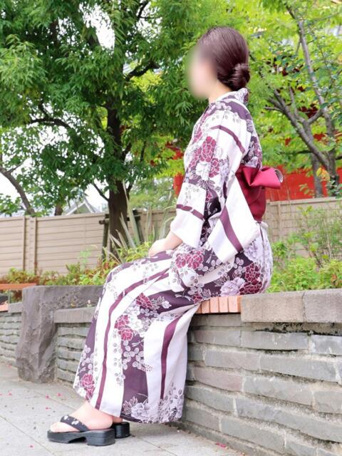 春海 東京人妻フォーシーズンズ（人妻・熟女待ち合わせデリヘル）