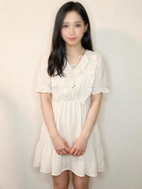 あすみ♪清純系だが脳内はエッチすぎる 女子大生専門店白百合(デリヘル)