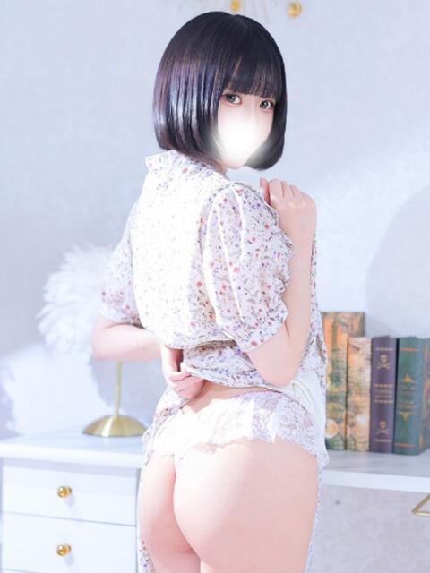 ゆか★電マ好き！黒髪ロリ学生★ Chloe鶯谷・上野店 S級素人清楚系デリヘル（デリヘル）