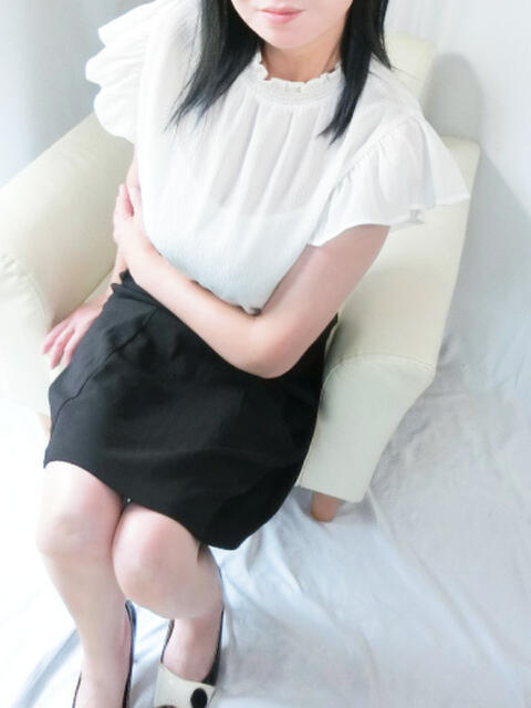 詩（うた） エッチな熟女(熊谷)（人妻系デリヘル）