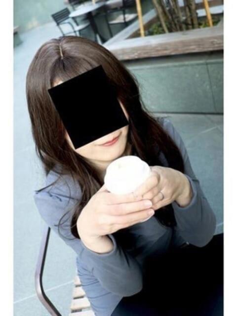 さな 逢って30秒で即尺（人妻・熟女待ち合わせデリヘル）