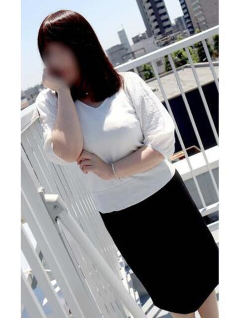 ともみ 逢って30秒で即尺（人妻・熟女待ち合わせデリヘル）
