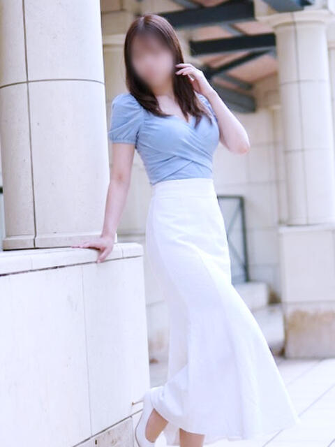 あや美 ミセスラウンジ東京（人妻系デリヘル）