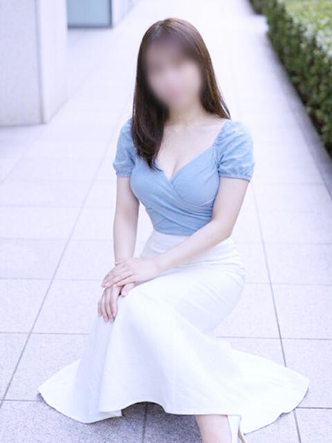 あや美 ミセスラウンジ東京（人妻系デリヘル）