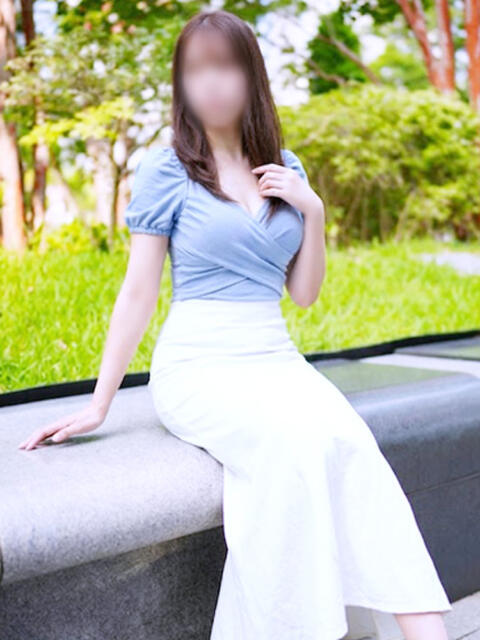 あや美 ミセスラウンジ東京（人妻系デリヘル）