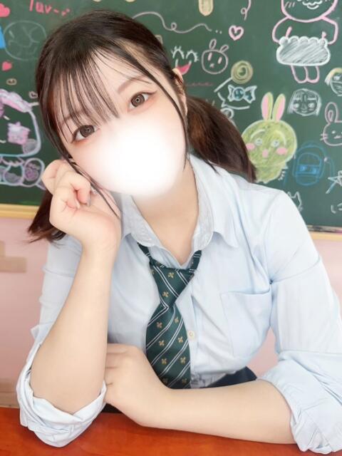 りせ 新宿ハンドメイド（手コキ・オナクラ）