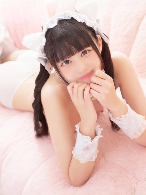 こはく E+アイドルスクール新宿・歌舞伎町店（デリヘル）