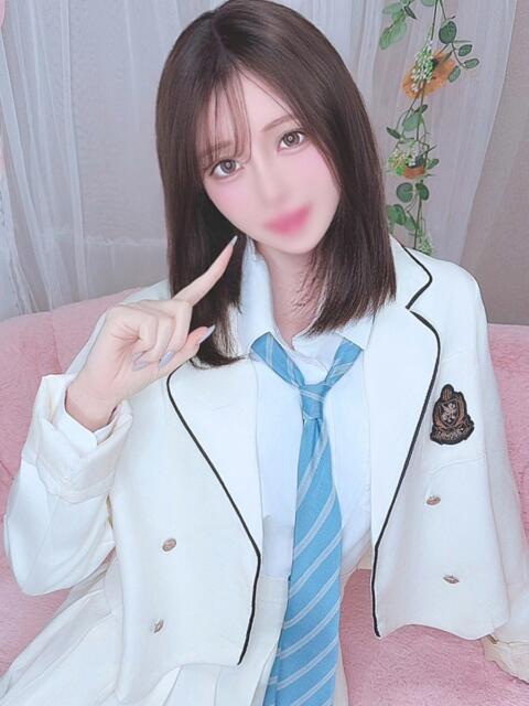 かのん E+アイドルスクール新宿・歌舞伎町店（デリヘル）