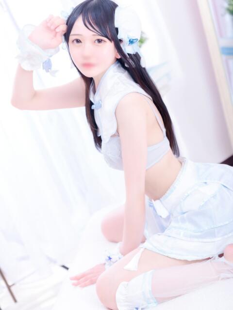 あお E+アイドルスクール新宿・歌舞伎町店（デリヘル）