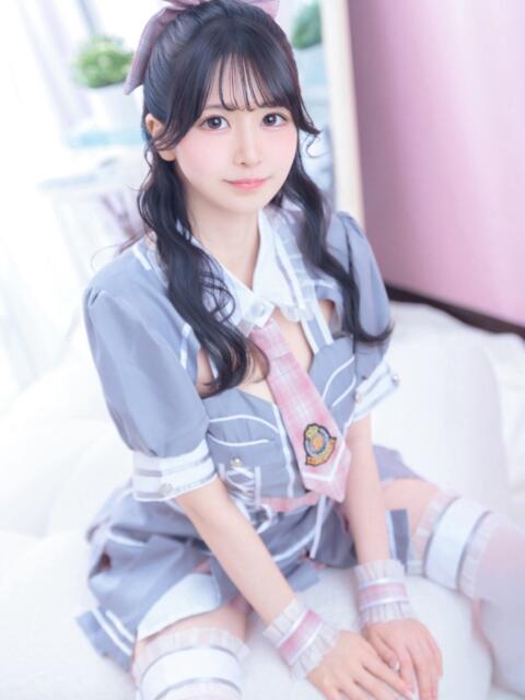えみ E+アイドルスクール新宿・歌舞伎町店（デリヘル）