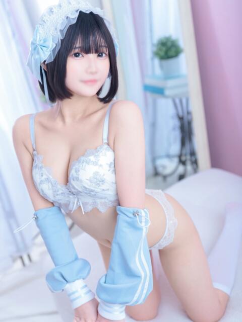 みに E+アイドルスクール新宿・歌舞伎町店(デリヘル)