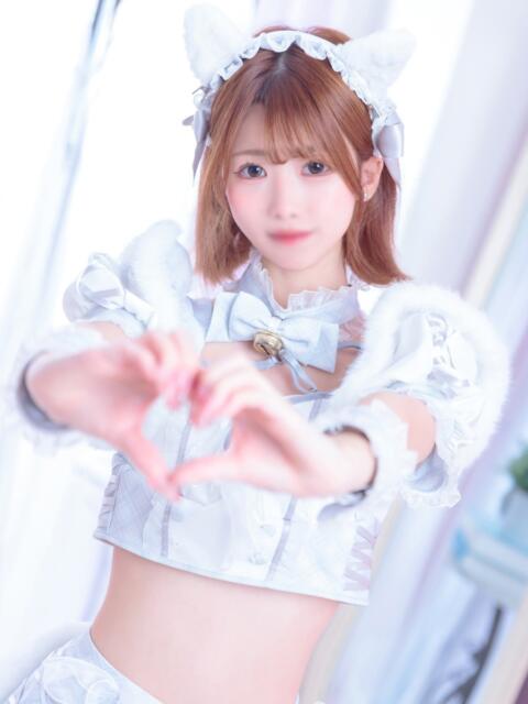 まみ E+アイドルスクール新宿・歌舞伎町店(デリヘル)