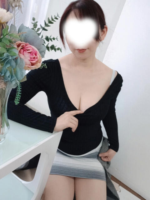 あやめ エロいお姉さん倶楽部（デリヘル）