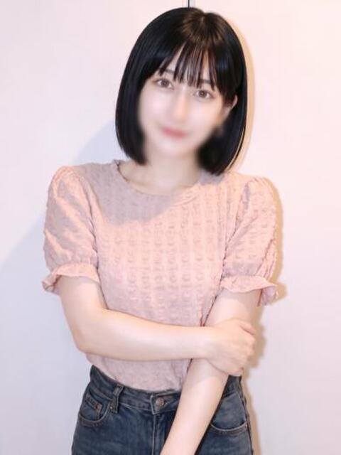 るん♡Eカップ美乳のボブヘア美女 人妻、密感女子専門店　五反田エース（人妻デリヘル）
