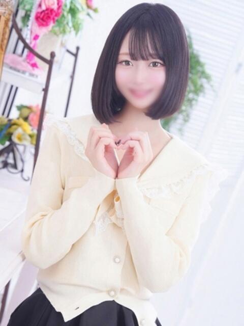 れみ 見学娘(オナクラ・手コキ)