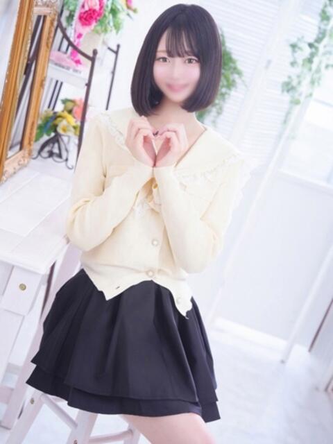 れみ 見学娘(オナクラ・手コキ)