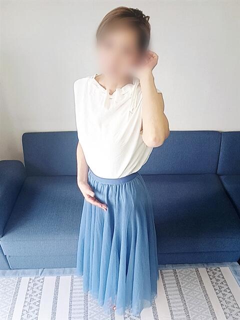 野花 朝陽 昼妻夜 滋賀店(駅待ち合わせ人妻デリヘル)