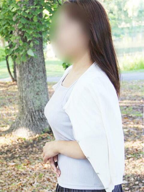 めい 完熟ばなな札幌・すすきの（人妻熟女デリヘル）