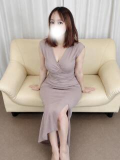 あきな