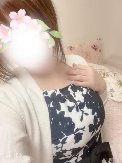 れい★性欲強めの敏感若妻 かりゆしOLの秘密【20代沖縄美女多数在籍-デリヘル×ヌードエステ】（性感エステ＆デリヘル）