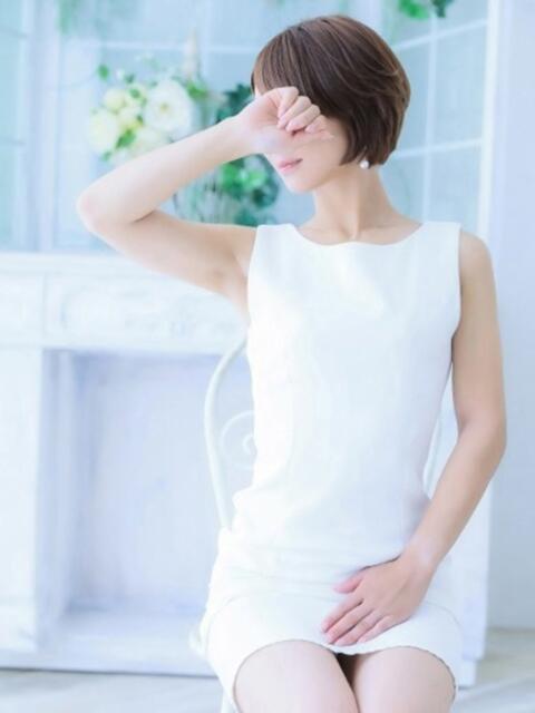 Yurika ワンカラット～人妻の輝き～（人妻デリヘル）