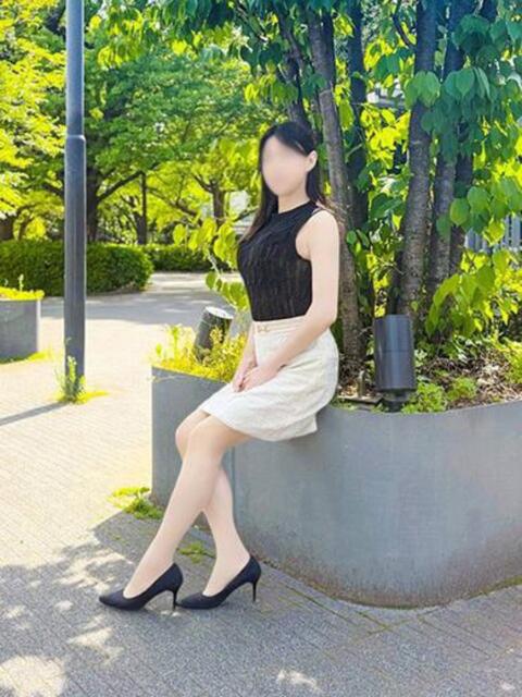 篠原 まな こあくまな熟女たち 鶯谷・日暮里店(KOAKUMAグループ)（人妻・熟女デリヘル）