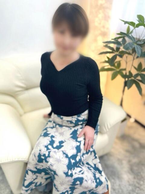 りの～新宿 完熟ばなな千葉店（人妻・熟女デリヘル）
