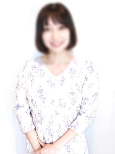 みさ グラビア体型のガチ人妻! 人妻、密感女子専門店 五反田エース(人妻デリヘル)
