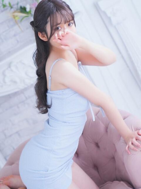 まなみ お客様満足度NO.1デリヘル! 秘密倶楽部 凛 千葉(お姉さん・人妻デリヘル)