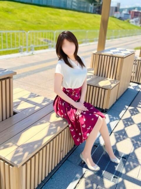 桐山美玲 こあくまな熟女たち 高松店(KOAKUMAグループ)(人妻・熟女デリヘル)