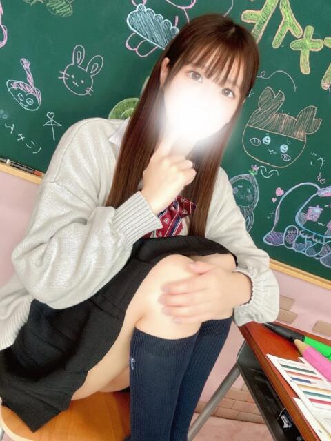 りの 新宿ハンドメイド(手コキ・オナクラ)