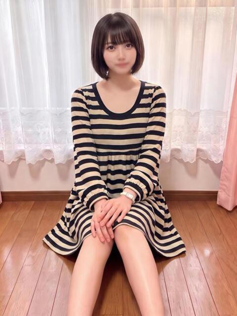 なっつ♡ガチ恋注意な小悪魔♡ ハイクラスド素人倶楽部(デリヘル)