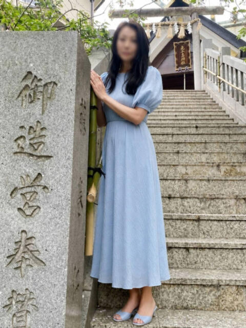 秋本 鶯うぐ（人妻系熟女デリヘル）