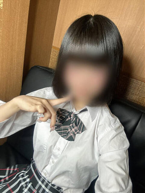 ここみ 西川口ビデオdeはんど（店舗型ビデオBOX風手コキ店）